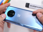 The 7T ends OnePlus' durability hot streak. (Source: YouTube)