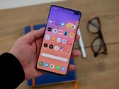 The Samsung Galaxy S10+ for US$799 is excellent value for money. (Source: Trusted Reviews)