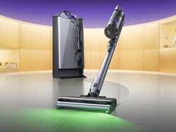The Narwal V50 cordless vacuum comes with a dust-detection headlamp and automatic dumping of the dust bin at the docking station. (Image source: Narwal)