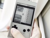 The Paper Boy S3 emulates Game Boy games on an E Ink touchscreen.