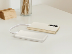 The Samsung EB-P3910 power bank has a similar design to an older model (pictured). (Image source: Samsung)