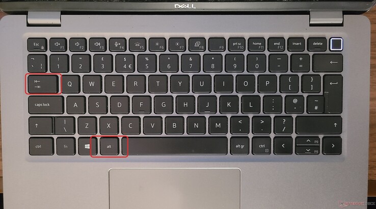Switching between windows in Manjaro (Image Source: Antony Muchiri)
