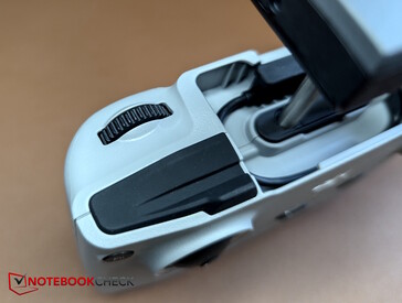 Spring-loaded gimbal wheel