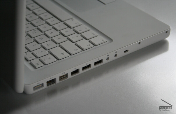 تا به امروز، مک بوک 2006 اپل را می توان برای انجام کارهای روزمره استفاده کرد - به لطف CPU x86 (منبع تصویر: Notebookcheck)
