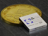 A micro nuclear reactor smaller than a coin. (Image Source: Betavolt)