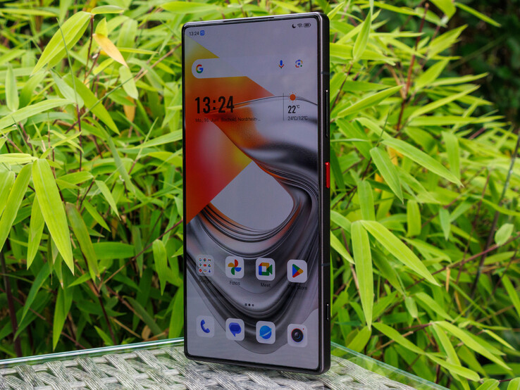 Nubia Z70S Ultra. (Image source: Daniel Schmidt)
