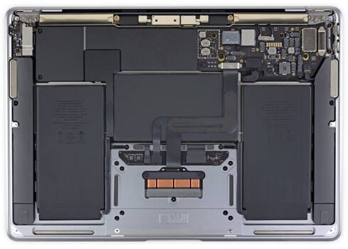 The M1 MacBook Air features 100% less fans than the previous generation and performs better. (Image source: iFixit)