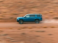 Some customers have been notified of a nine-month delay to the delivery estimate of their R1S EV. (Image source: Rivian)
