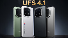 iQoo 13&#039;s official Chinese page still says the phone comes with UFS 4.0 storage, though (Image source: iQoo - edited)