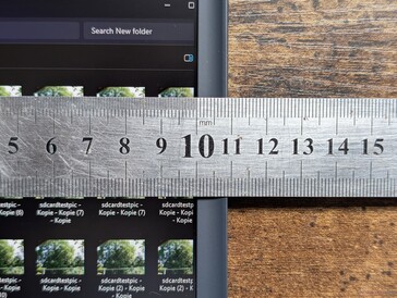 Narrow size bezels for such a large gaming laptop