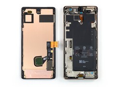 Google has started issuing free Pixel 7 series repair manuals. (Image source: iFixit)