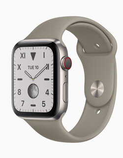 جذر وضع إمبراطورية  Apple Watch Series 5 Smartwatch Review: It can do more than any other  smartwatch, but just not for that long - NotebookCheck.net Reviews