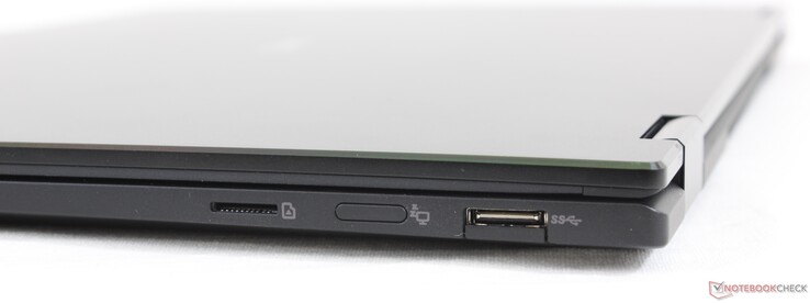 Right: MicroSD reader, Sleep button, USB-A 3.2 Gen. 2