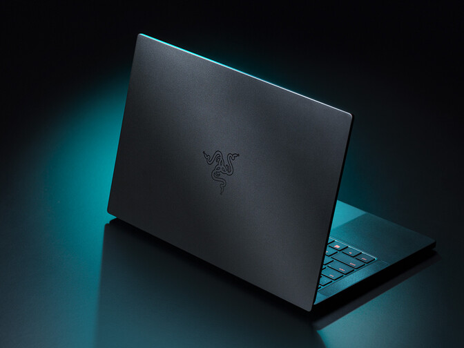 csm_razer_blade_stealth_2020_g