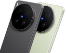 The Vivo X300 Ultra comes in Steppe Green and Volcano Black colours.