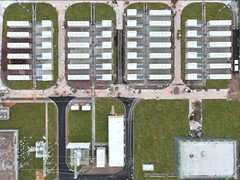 The field is set to grow once again to a total of 40 acres. (Image source: Kehua)