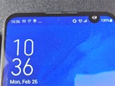 Asus ZenFone 6 with a right lateral notch. (Source: HDBlog)