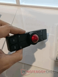 Keychron Trackball Black. (Image source: Notebookcheck/Stephen Pereyra)