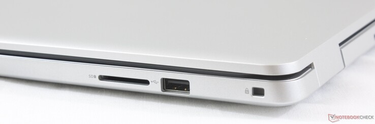 Right: SD card reader, USB 2.0