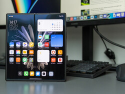 Review: Xiaomi Mix Fold 2. Review device supplied by TradingShenzhen.