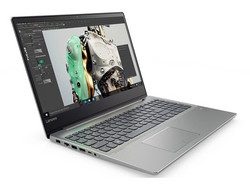 Il Lenovo Ideapad 720S con un buon display e veloce SSD