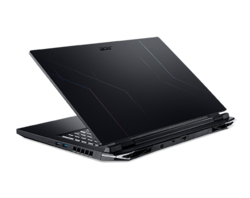 Acer Nitro 5 AN517-55-738R (Source: Acer)