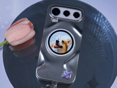 Honor and Oppo is about to release a very similar accessory. Pictured: Honor's magnetic screen accessory attached to a phone.