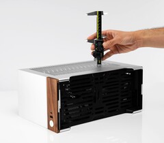 Noctua does not trust case manufacturers when it comes to the available space for fans.