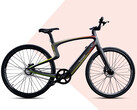 The Urtopia Carbon E-Bike weighs 30 lbs (~14 kg). (Image source: Urtopia)