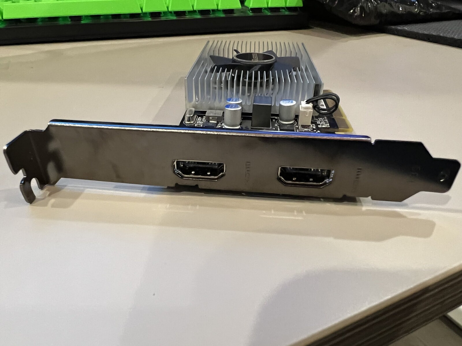 Gt 1010. GEFORCE gt 1010. GTX 1010 ti. NVIDIA GEFORCE 1010. Gt 1010 видеокарта.