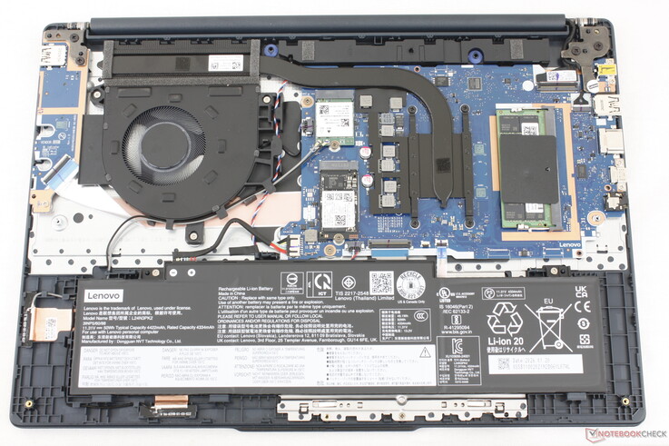 IdeaPad Slim 3 15IWC11 motherboard showing upgradeable M.2 2280 SSD, M.2 WLAN module, and only one DDR5 SODIMM slot