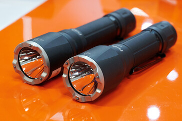 TK21R (left) and TK17 (right). (Image source: Andreas Sebayang/Notebookcheck.com)