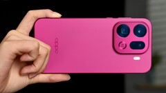 The Chinese variant of the Oppo Find X9 Pro will also come in this stylish red color (Image source: Weibo)