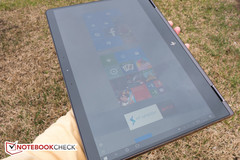 Outdoor use - tablet mode (overcast sky)