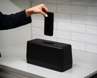 Swippitt’s toaster-like device delivers phone battery top-up in two seconds