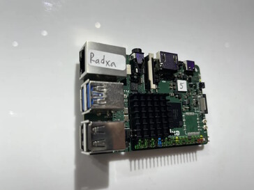 USB and Ethernet are available (Image source: Andreas Sebayang)