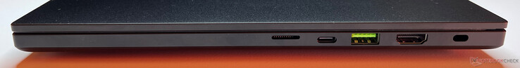 Right side: microSD card reader, USB-A 3.2 Gen.2 (10 Gbps), USB-C 4.0 (40 Gbps, DisplayPort 2.1, Power Delivery), HDMI 2.1, Kensington Security Slot