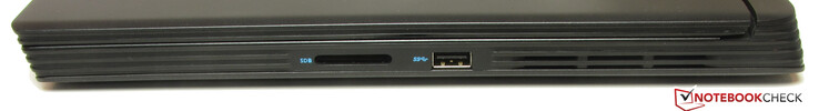 Right side: memory card reader (SD), USB 3.2 Gen 1 (Type-A)