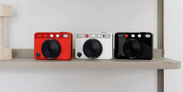 The Sofort 2 in its three colourways (Image Source: Leica)