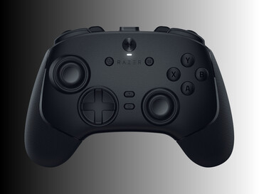 Front view of Razer Wolverine V3 Pro 8K PC wireless controller shown (Image source: Razer PR)