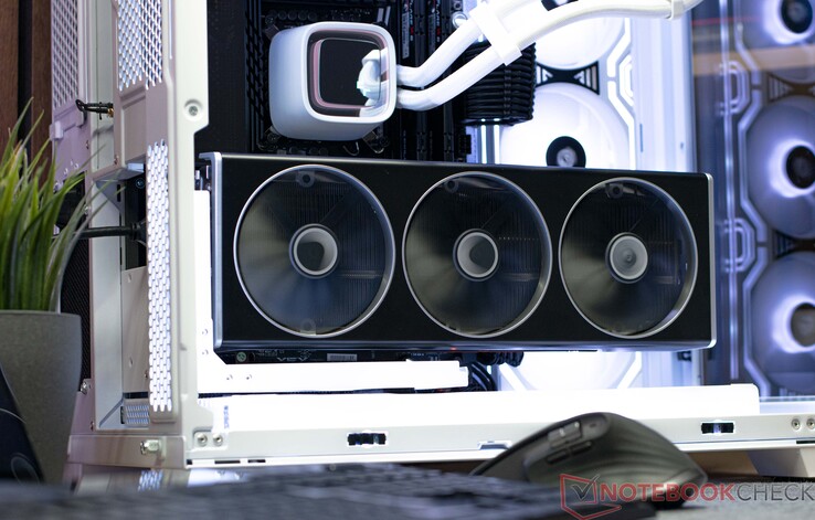 XFX Speedster MERC 310 Radeon RX 7900 XTX Black Edition in our test system