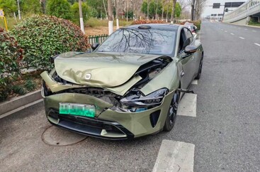 Xiaomi SU7 damage. (Image source: @Tslachan)