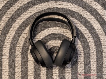 Arctis Nova Pro Omni in black.