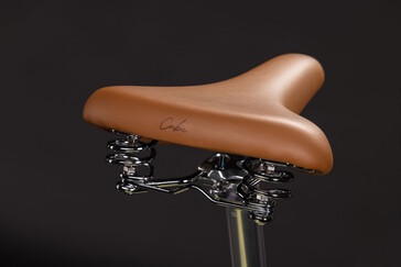 The saddle also adds a visual accent