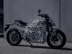 New Honda full-size electric motorcycle with fast charging based on the EV FUN concept. (Image source: Honda)