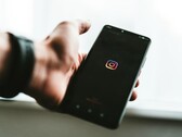 Instagram users will soon be able to change videos at will using AI. (Image source: Claudio Schwarz)