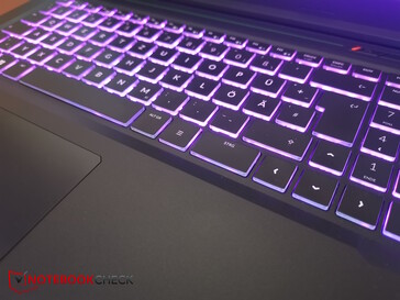 1-zone backlighting, color and pattern can be selected