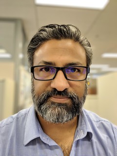 The author with a selfie taken using portait mode on the Pixel 3 XL. (Source: Notebook Check)