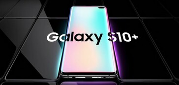 The Galaxy S10 and its dual punch-hole front-facing camera (Image source: YouTube)