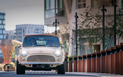 David Brown Automotive re-engineers the classic Mini as a bespoke luxury urban commuter. (Image source: David Brown Automotive)